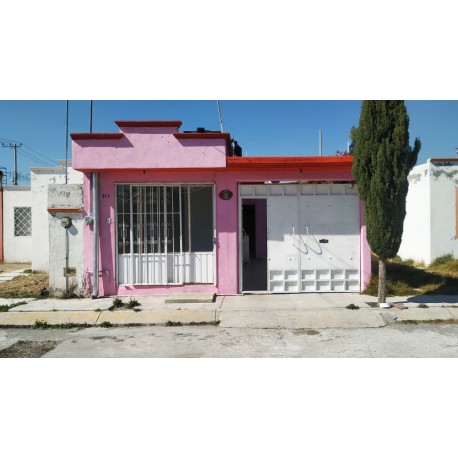 "Se Vende Casa con Local en Fracc. Xochihuacan, Hidalgo"