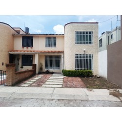 "Se vende hermosa casa en Villas del Alamo, Mineral de la Reforma, Hidalgo"